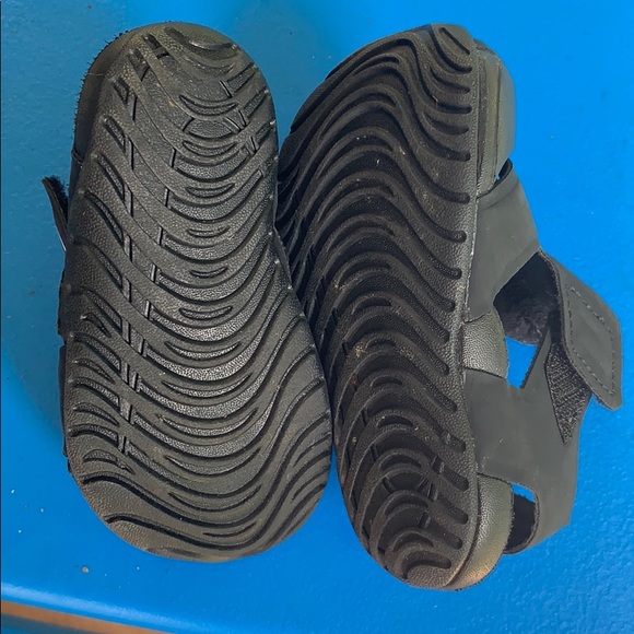 Nike baby sandals size 5C - Picture 2 of 3